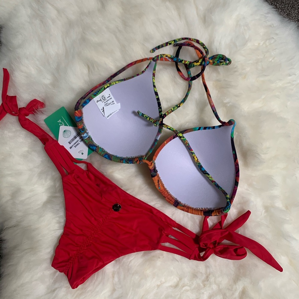 Triangle top bikini - Picture 2 of 2
